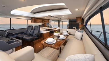 2022 Riviera 465 SUV