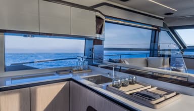 2023 Absolute Yachts 48 Coupe