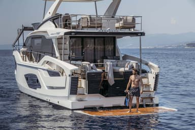 2023 Absolute Yachts 52 FLY