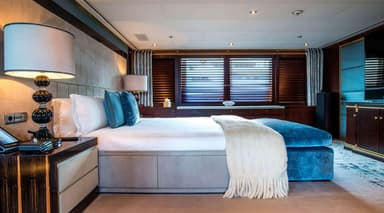 2006 Amels Astrid Conroy