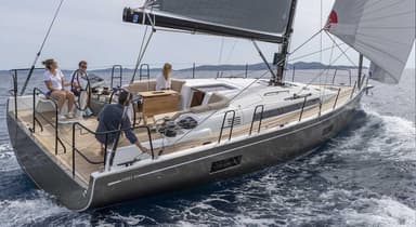 2023 Beneteau First 44