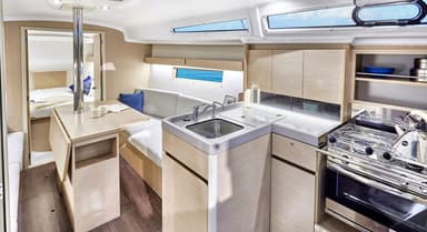 2023 Beneteau Oceanis 34.1