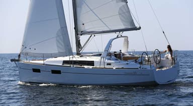 2014 Beneteau Oceanis 35