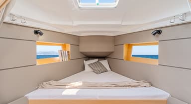 2014 Beneteau Oceanis 35