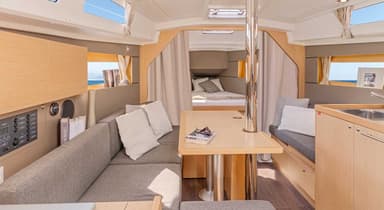 2014 Beneteau Oceanis 35