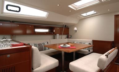 2013 Beneteau Oceanis 54