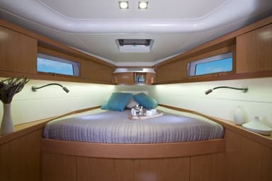 2011 Beneteau Sense 43