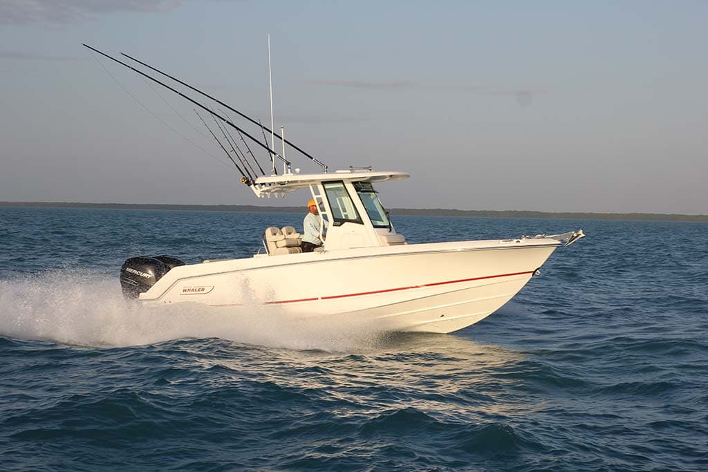 2022 Boston Whaler 250 Outrage
