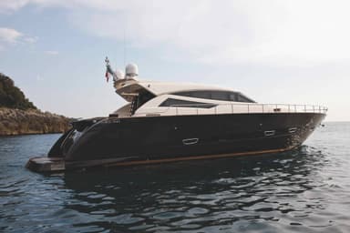 2019 Cayman Yachts S750