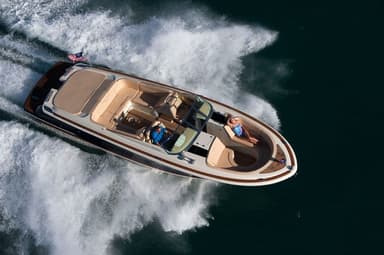 2013 Chris-Craft Launch 32