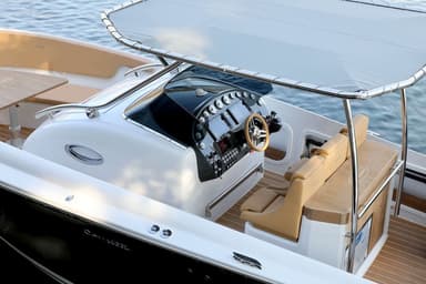 2017 Comitti Isola 33