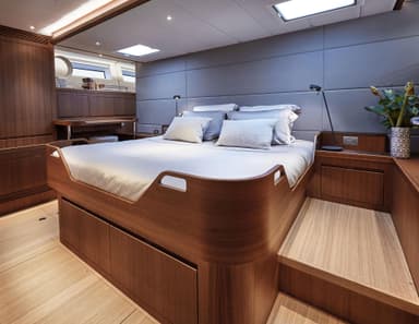 2018 Contest Yachts 85CS