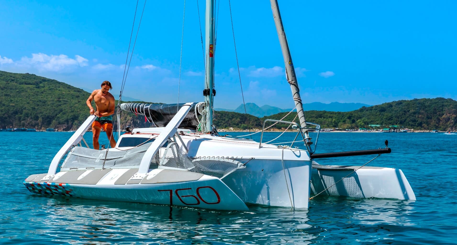 2016 Corsair Marine 760