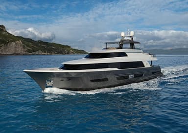 2019 Crescent Yachts 110