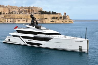 2022 CRN M/Y 141
