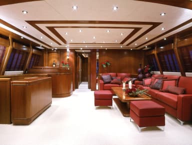 2005 CRN XS of London