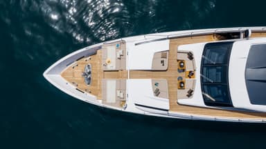 2019 Custom Line 106