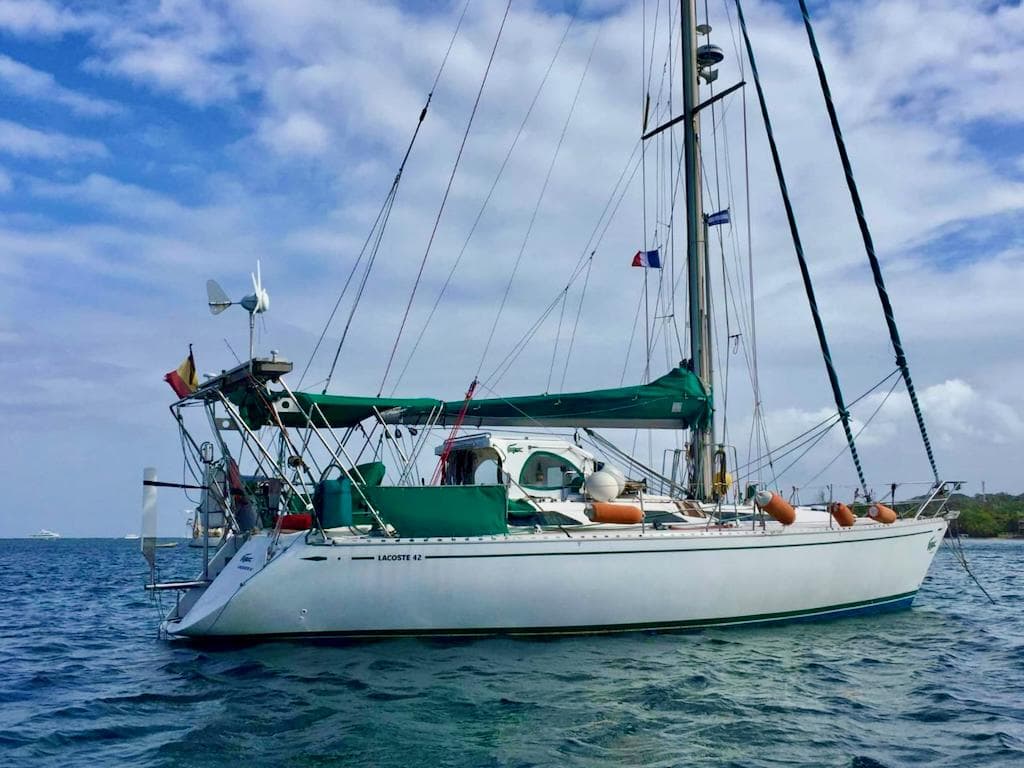 1985 Dufour Yachts 42