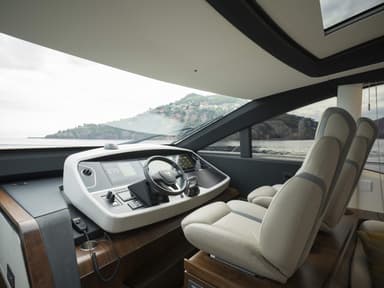 2022 Fairline Phantom 65