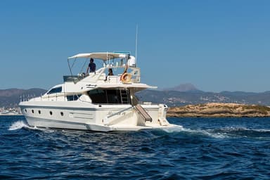 1996 Ferretti Yachts 175