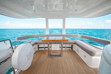 2016 Ferretti Yachts 650