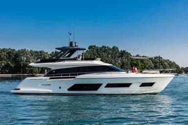 2022 Ferretti Yachts 670