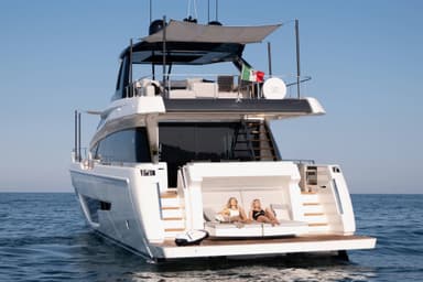 2023 Ferretti Yachts 780