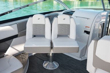 2021 Four Winns H350 OB