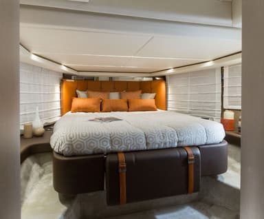 2023 Invictus Yacht GT370S