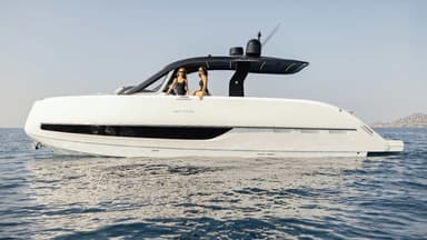 2023 Invictus Yacht TT420
