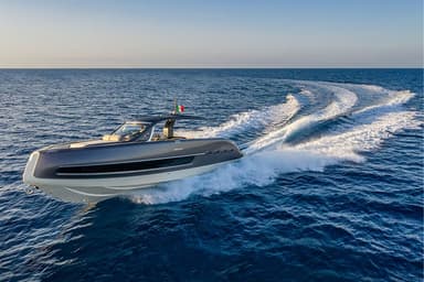 2020 Invictus Yacht TT460