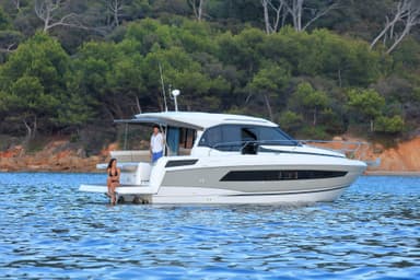 2022 Jeanneau NC 33