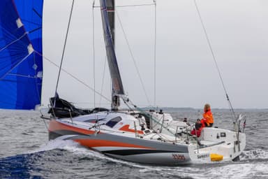 2022 Jeanneau Sun Fast 3300