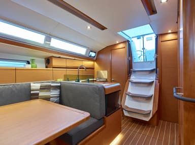 2015 Jeanneau Sun Odyssey 419