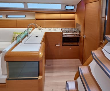 2016 Jeanneau Sun Odyssey 449