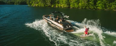 2022 Malibu Boats M240