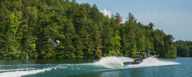 2022 Malibu Boats M240