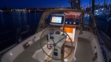 2012 Oyster Yachts 475