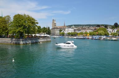 2014 Pearlsea Yachts 31 Coupe