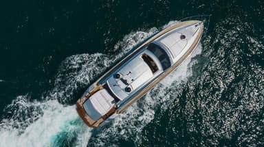 2010 Pershing Yachts 64