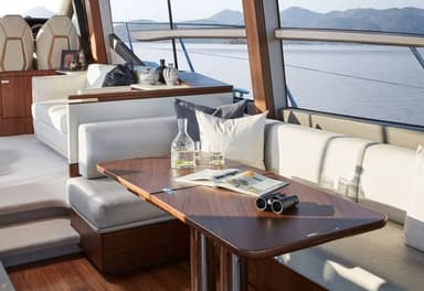2020 Princess Yachts F62
