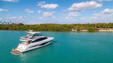 2022 Princess Yachts F65