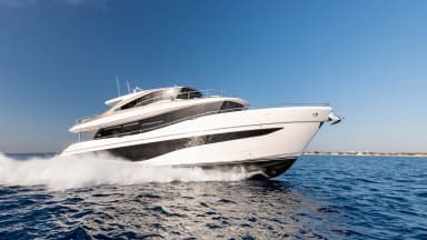2022 Princess Yachts X80