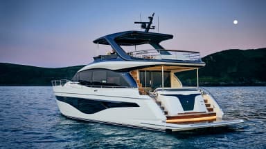2014 Princess Yachts Y72