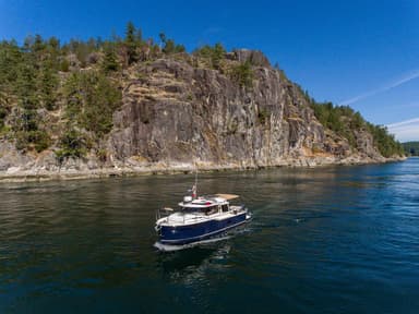 2022 Ranger Tugs R-27