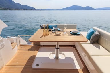 2017 Rio Yachts Air 42