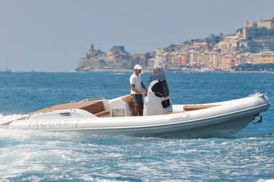 2023 SACS Jaguar XT8