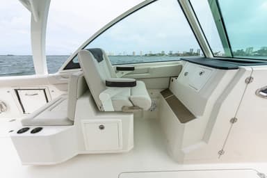2023 Sailfish Boats 316 DC