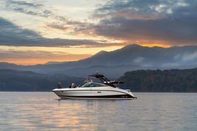 2023 Sea Ray SLX 260 Surf