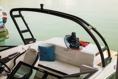 2022 Sea Ray SPX 190